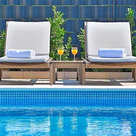 Bedroom Near Split With Pool * Каштела